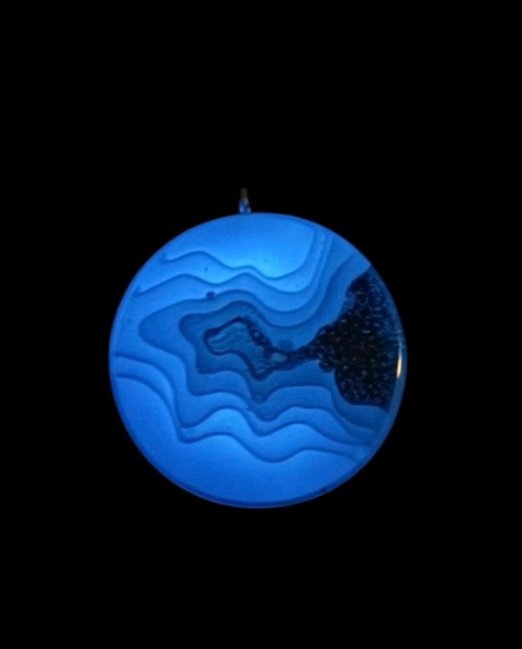 Glow Necklace 3-D pendant